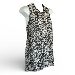 GUESS LOS ANGELES Snow leopard sleeveless, button down shirt, split back. L EUC